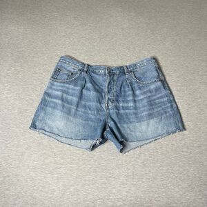 Madewell Women’s Denim Pleated Low-Slung Shorts
